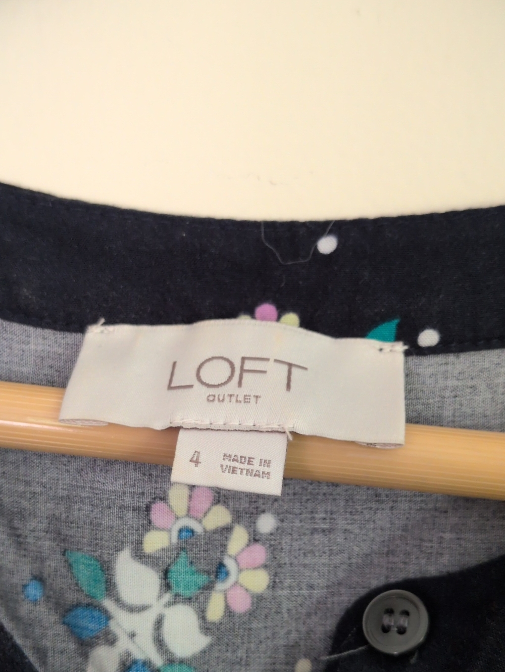 LOFT Floral Shirt Dress Size 4 Black Rayon Flutter Sleeve Tie Waist (A1) - Picture 5 of 6